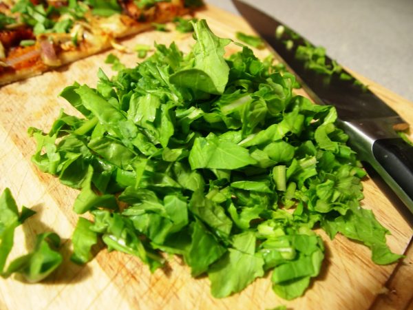 lettuce on cutting board