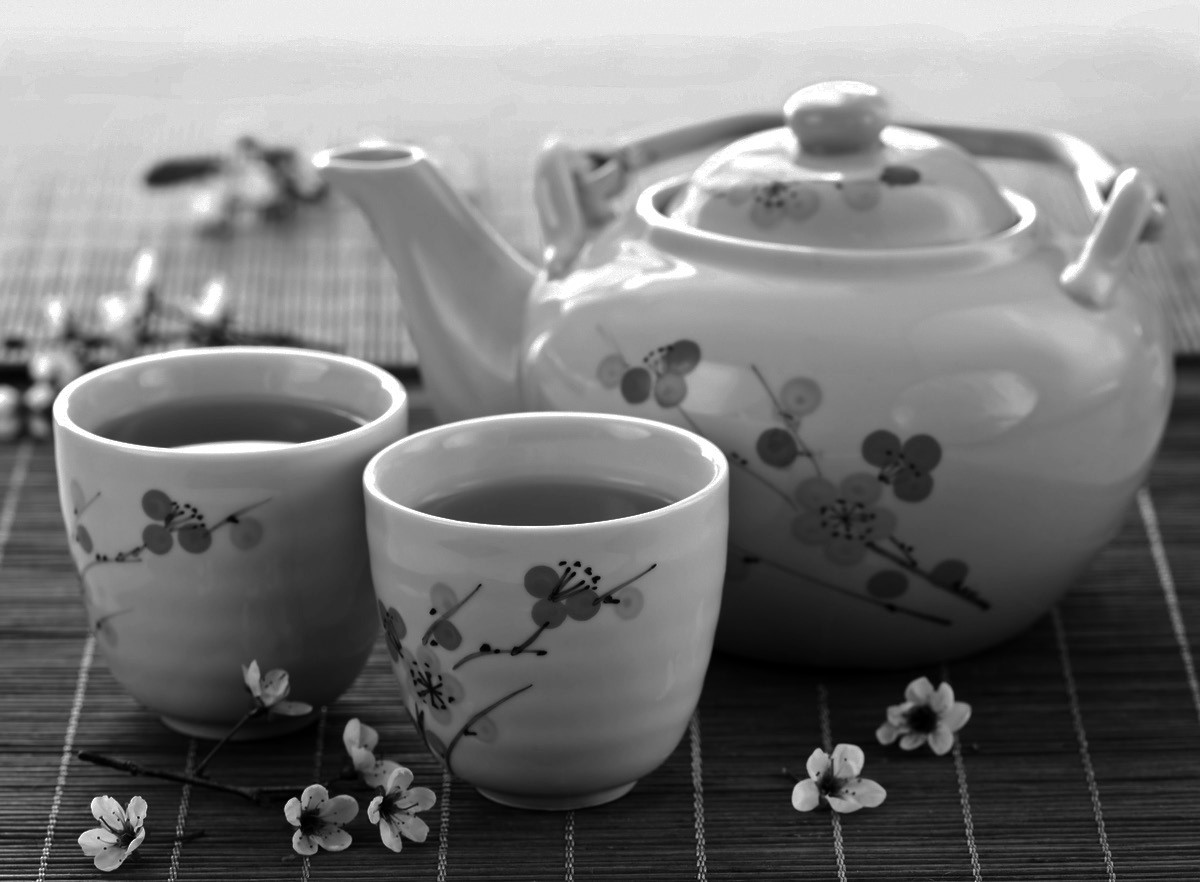 tea pot and cups