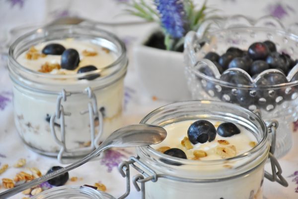 yogurt with blueberries